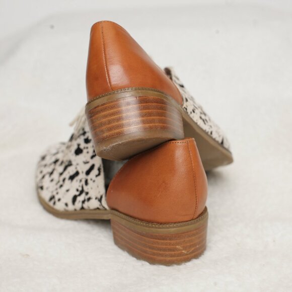 Matisse Quake Oxford's Cowhide Dalmatian Pattern Cutout Leather Heel - Picture 6 of 7